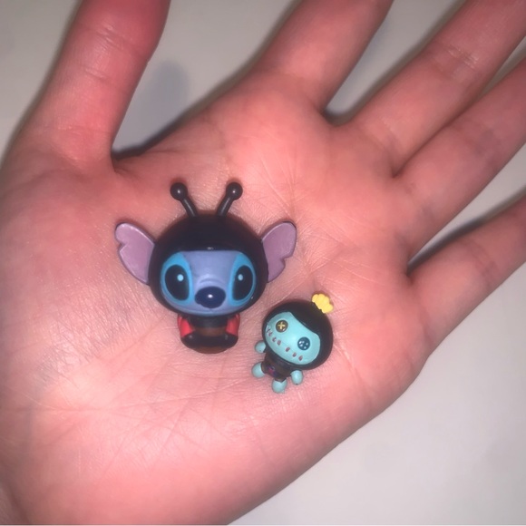 Disney Stitch with Scrump Lady Bug costume display Toy - Picture 3 of 3